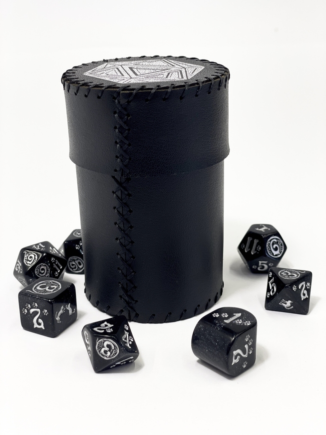 Стакан для кубиків D20 чорний Dice Cup