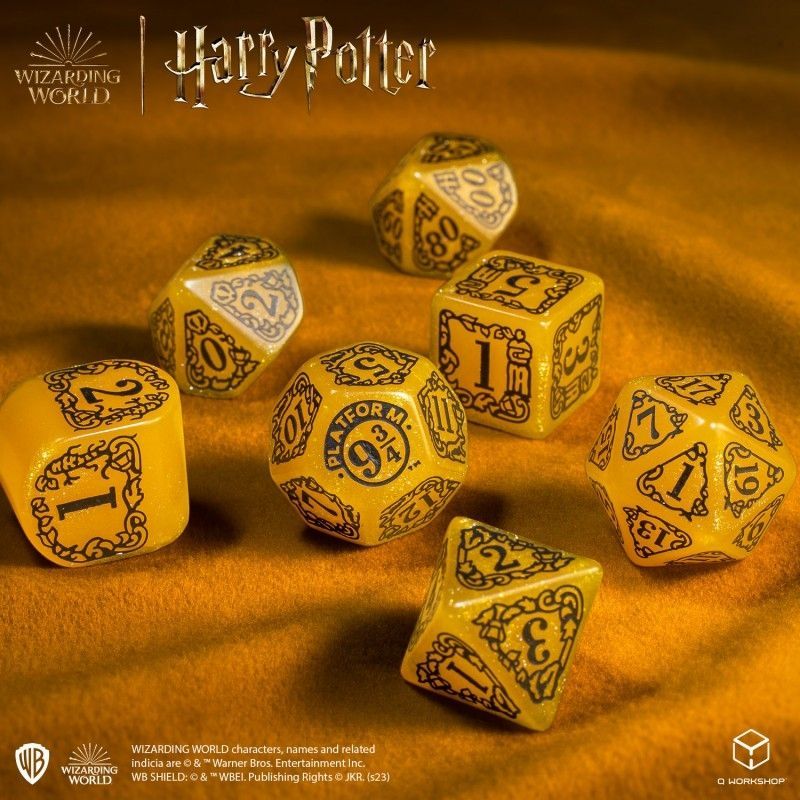 Набор кубиков Harry Potter. Hufflepuff Modern Dice Set - Yellow (7)