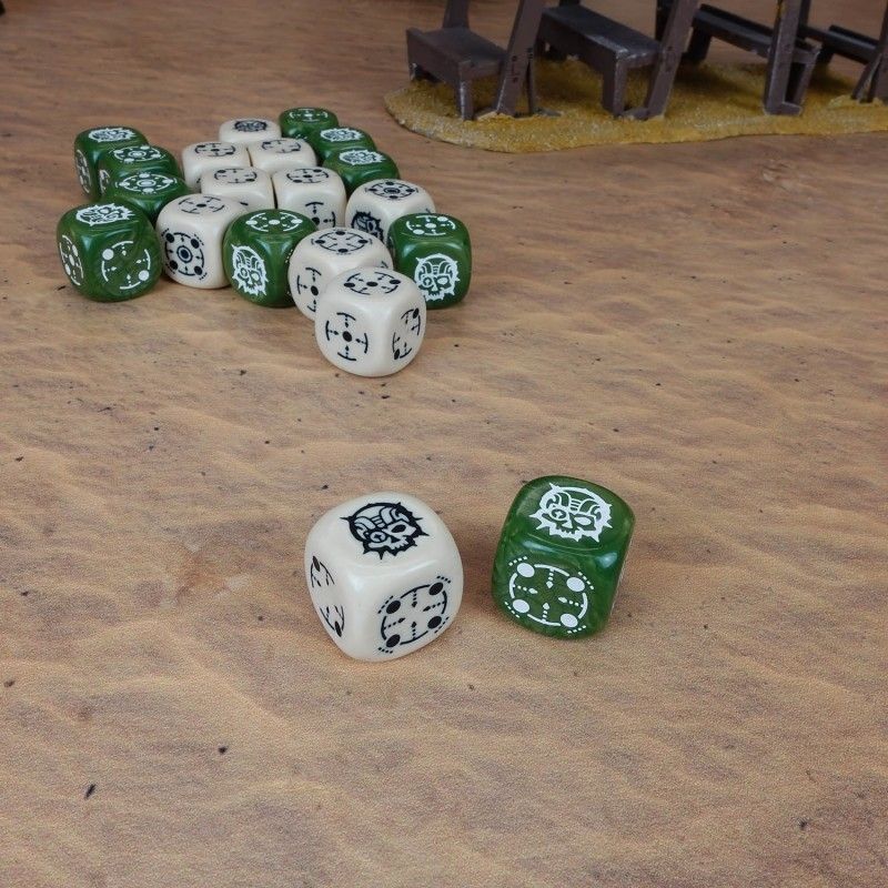 Набір кубиків Crosshairs Compact D6: Beige & Olive Dice Set