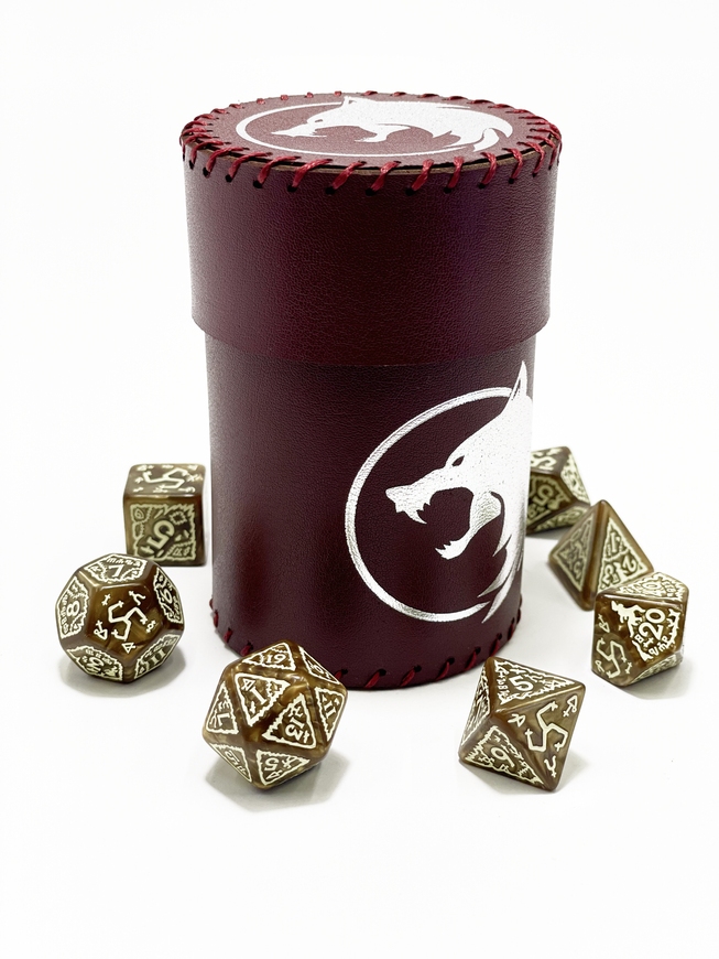 Стакан для кубиков Волк бургунди Dice Cup